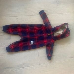Carter’s flannel onsie 6 month